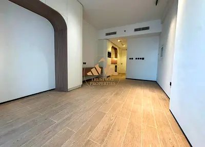 Vacant & Ready Studio for Immediate Occupancy | 6 Cheques