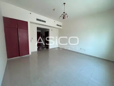 Vacant Studio | Fast E311 Access | Great Deal
