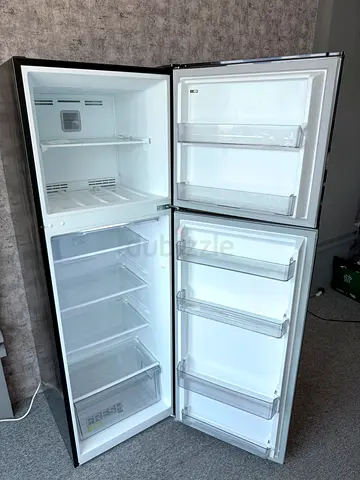 Brand New Midea Inverter Quattro No Frost Fridge Freezer – Black – 236L