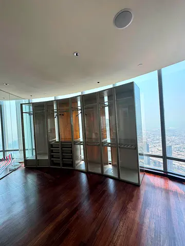 Excellent condition wardrobe full glass like a new