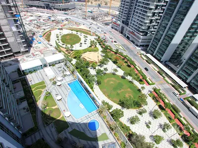 Vacant | Furnished | Pool View | Bright | Balcony