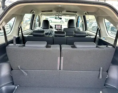 صورة 10 لـ 2025 Toyota VELOZ