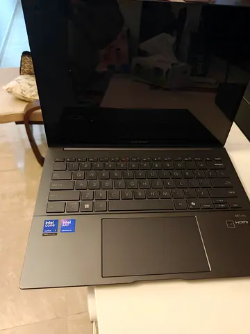 ASUS ZenBook 14 OLED | Ultra 7 255H | 16GB/512GB | Used Once — Flawless | AED 3,399