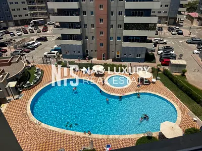 Smart Luxurious home with Pool view