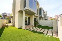 G + 1 | Pristine Interior | Pool Backing