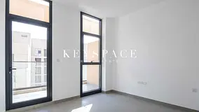 Luxury Designer Residence | Connected City Lifestyle | Resale