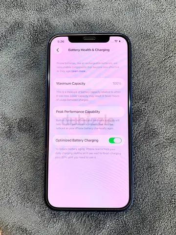 iPhone 12 64gb 100 battery health