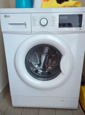 LG washing machine 8 kg perfect working like new