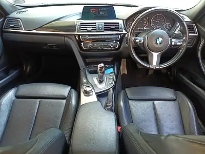 BMW 3-Series 318i Exclusive 2018 | GCC Specs | Low Mileage