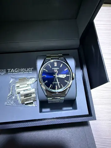 TAG Heuer Carrera Caliber 5 day date with invoice purchased from dubai mall 2022