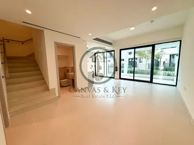 MODERN FAMILY LIVING | NEW HANDOVER | SPACIOUS HOME