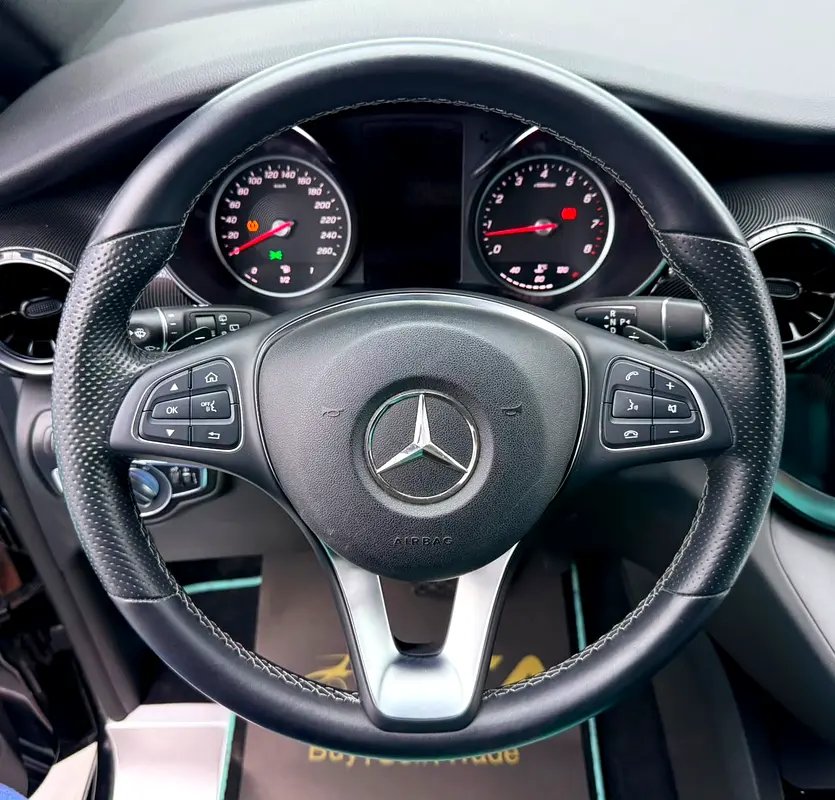 Mercedes-Benz V-Class 2024