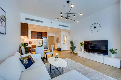 Splendid brand new 1BD apartment near the beach