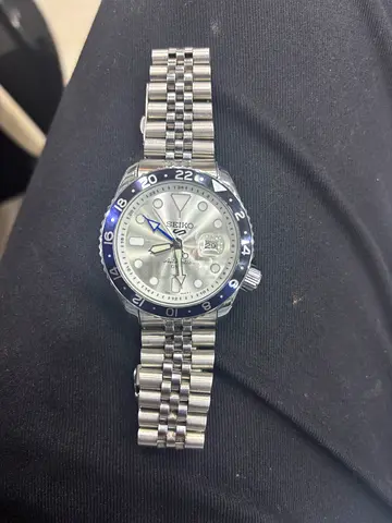Seiko Stainless Steel GMT Style automatic movement watch