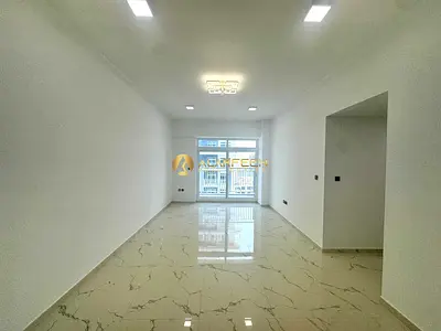 Modern 2BR | No Commission | Closed Kitchen