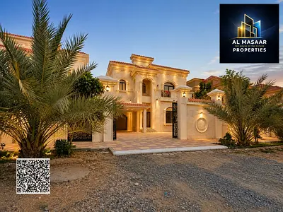 5 bedrooms – living room – hall – electricity, water, air conditioning, and drainage included. Land