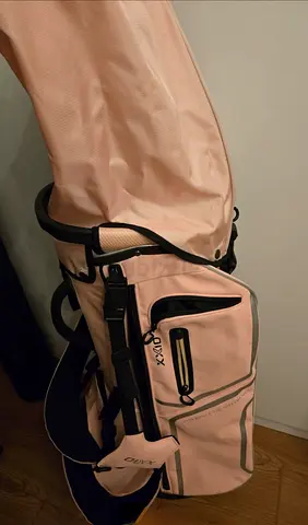 MINT Ladies XXIO Stand Bag, Salmon Pink/Black Colourway, 5-Way, Hood and Strap Golf Bag Lightweight