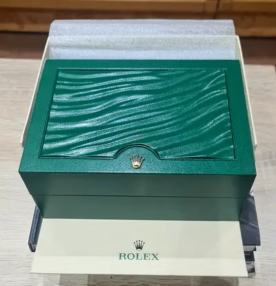 Rolex green presentation box with and outer box — original packaging