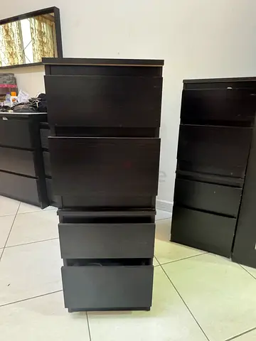 Set of 2 Dark Wood Chest of Drawers - Good Condition each could be sold separately for 100aed