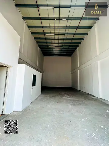 مستودع مميز للإيجار في الجرف 1 | 2000 قدم² أرضي | كهرباء 21 كيلو وات | 90,000 درهم