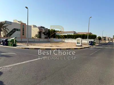 Corner plot of land in Sharqan, located on two streets, exceptional location
