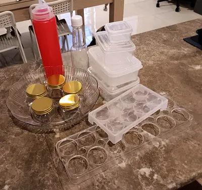 Assorted Kitchen Items