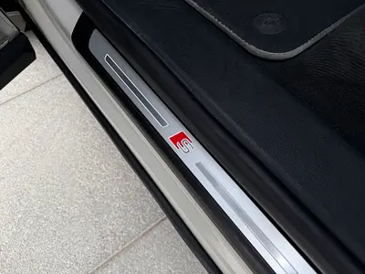 Audi Q8 55 TFSI quattro S line, миниатюра 13