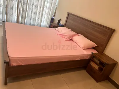 Bedroom set King,  prime support mattress, 2 nightstand and dresser excellent condition Pan Home