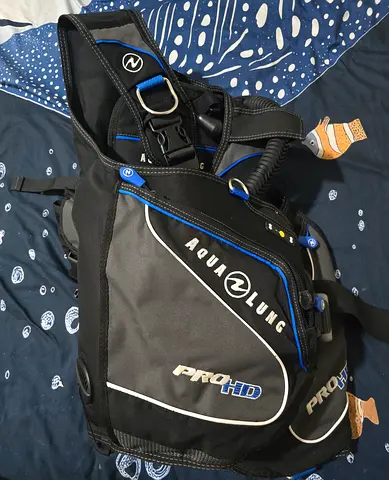 Aqua Lung Pro HD Buoyancy Compensator (BCD) - Size Medium