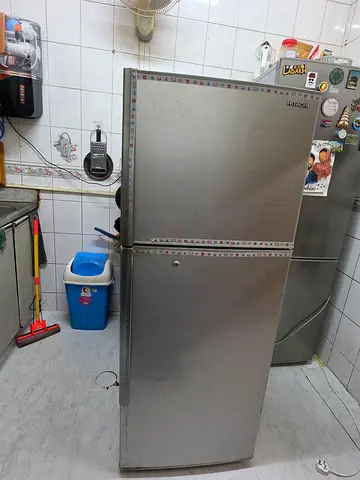 Hitachi Refrigerator Freezer R-T360EUK1K