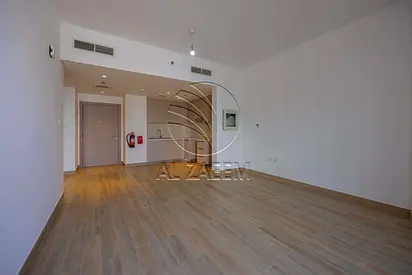 VACANT! High Level | Community View
