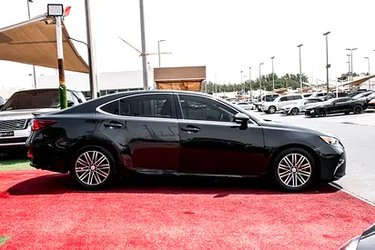 صورة 5 لـ 2017 Lexus ES-SERIES