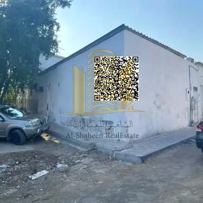 بيت زاويه للبيع بعجمان منطقه الراشديه 3 علي شارع رئيسي