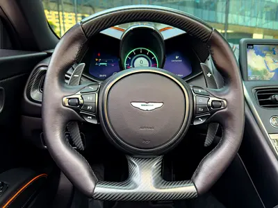 2020 Aston Martin DBS 照片 15
