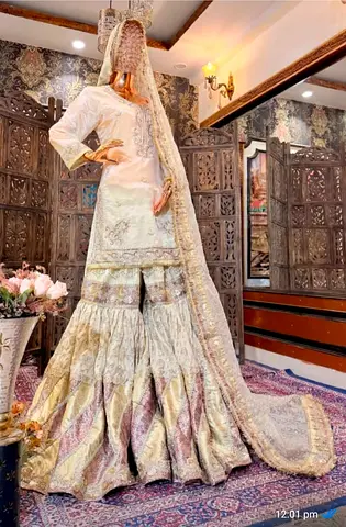 Elegant Embroidered Bridal Gharara Set with Dupatta