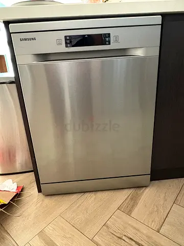 Samsung stainless steel built-in dishwasher - good working condition