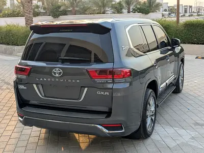 2015 Toyota LAND CRUISER — фото 5