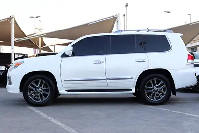 صورة 5 لـ 2015 Lexus LX-SERIES