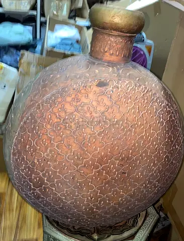 Handmade Antique-Style Engraved Copper Decorative Vase/Bottle