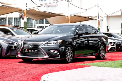 لكزس ES350 2017 خليجية بحالة الوكالة التامة وسعر عرض ممتاز