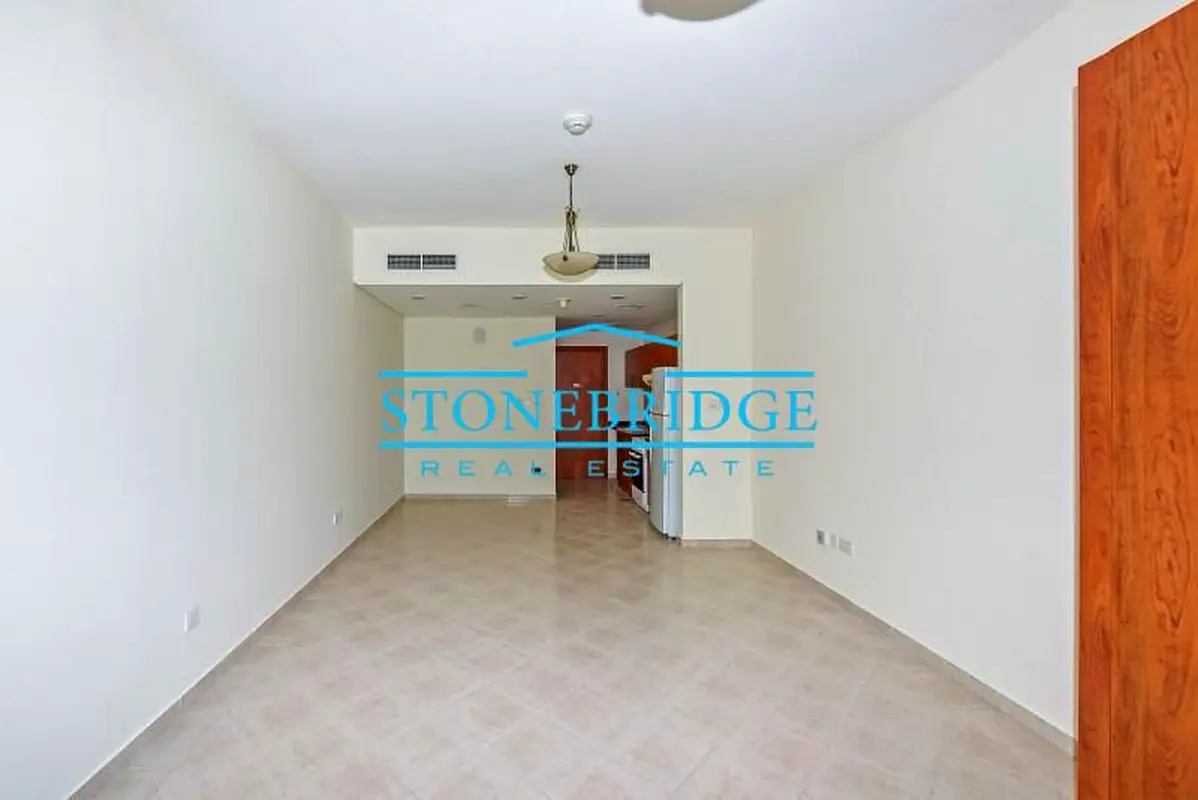 Unfurnished | With Parking Investor Deal