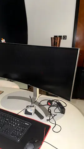 27-inch curved computer monitor with stand and cables - used LG