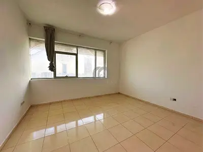 The largest studio | Open view | Near Dubai exit