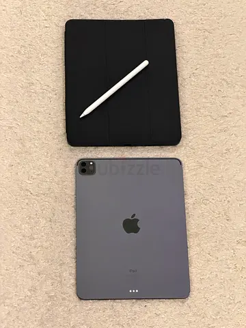 APPLE IPAD PRO 11 M1 128 with accessories