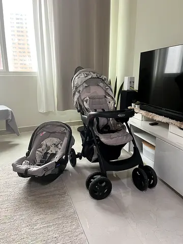 Graco travel system stroller with infant car seat - light grey