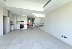 Single Row | Vacant | Large Terrace