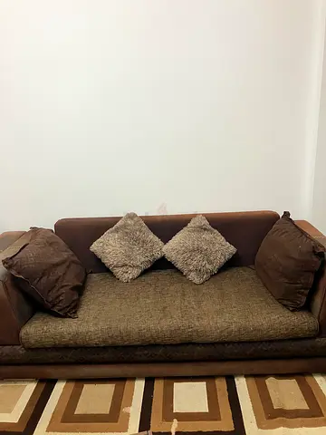 3-seater and 2 seaters brown fabric sofa with cushions - good condition