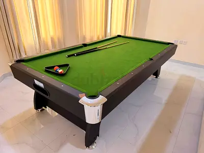 طاولة بلياردو