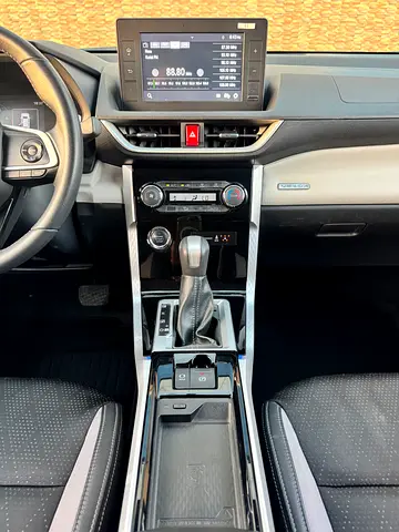 صورة 11 لـ 2024 Toyota VELOZ