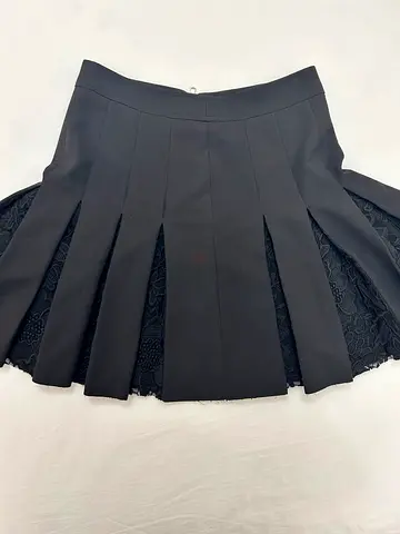 Black pleated skater skirt with lace underlay - good condition
